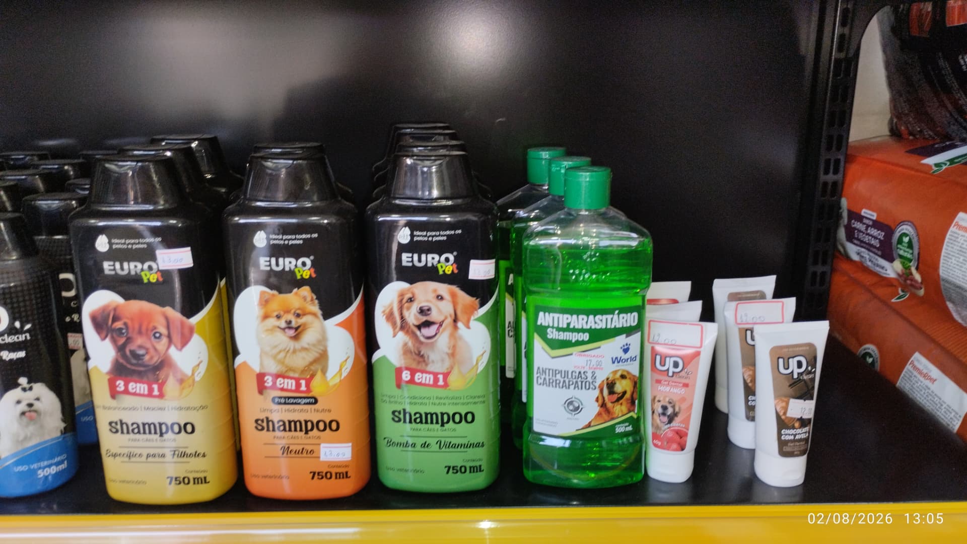 Shampoos e antipulgas para cães e gatos na unidade 9 de Julho